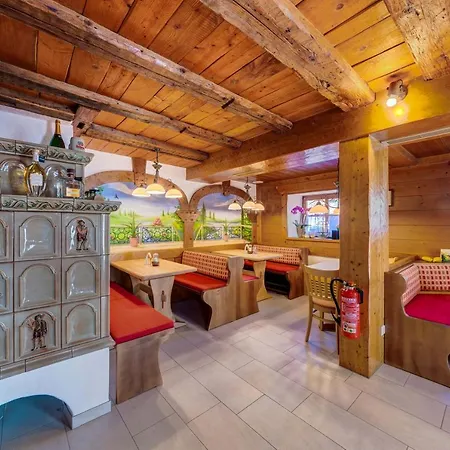 Hotell Landgasthof Zum Dorfkrug 3*