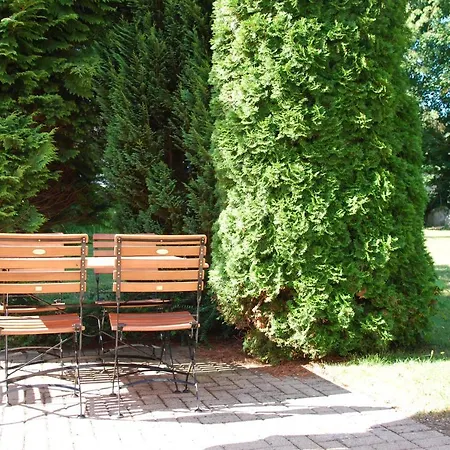 Landgasthof Zum Dorfkrug Hotel 3*