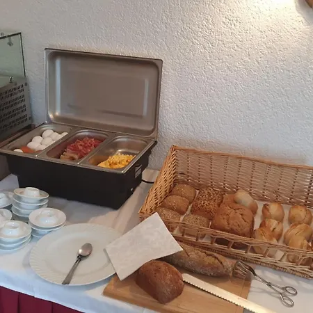 Landgasthof Zum Dorfkrug Häusern