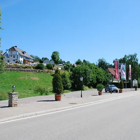 Landgasthof Zum Dorfkrug Hotel 3*