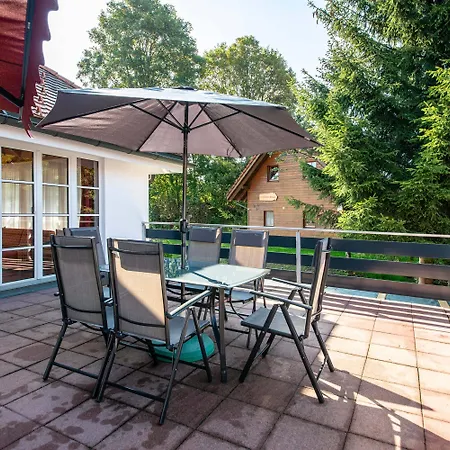 Landgasthof Zum Dorfkrug 호텔 3*
