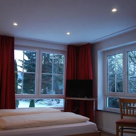 Landgasthof Zum Dorfkrug Häusern