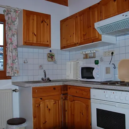 호텔 Landgasthof Zum Dorfkrug 3*