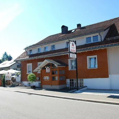 Landgasthof Zum Dorfkrug 3*